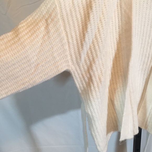 White tie up sweater - Picture 3 of 8